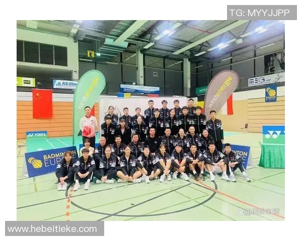 武汉羽毛球队在邀请赛中以69分稳居积分榜首位展现强劲实力